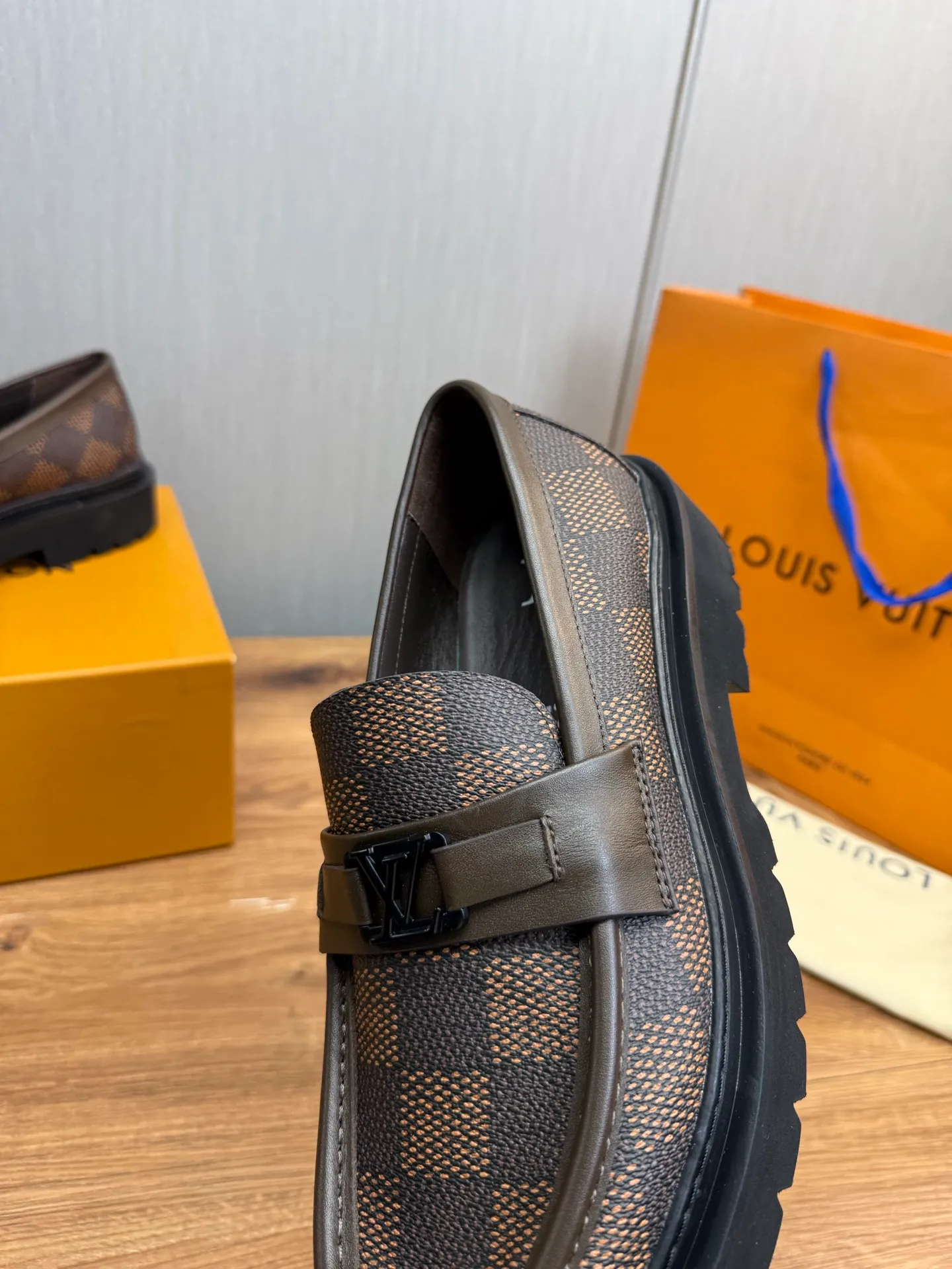 Men's shoes 💰640💰 LV. - Men's business casual leather shoes, top quality cow products. 1:1 shipment ⬆️Luxury and noble 👞All imported original brand leather materials, just to create a more comfortable wearing experience, upper: original cowhide ➕Imported full cow lining, original outsole ✔️36-45 (38.45 non-refundable)